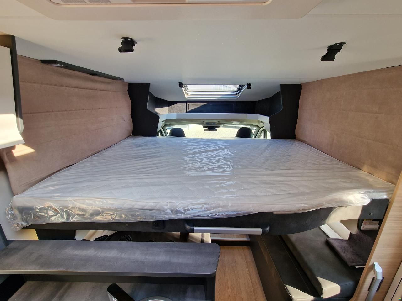 Hobby Optima T75 HGE De Luxe