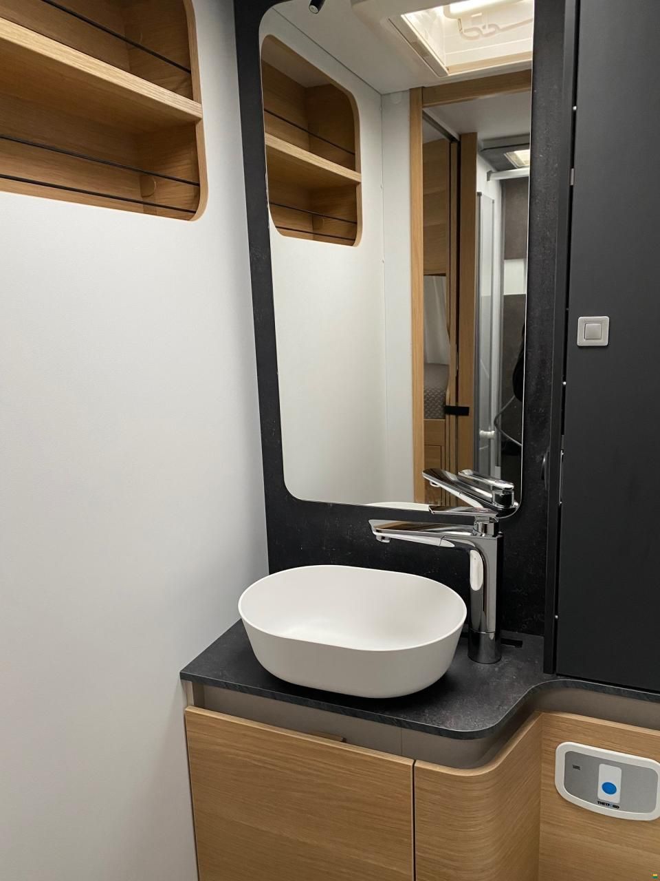 Adria MATRIX 670 DL plus