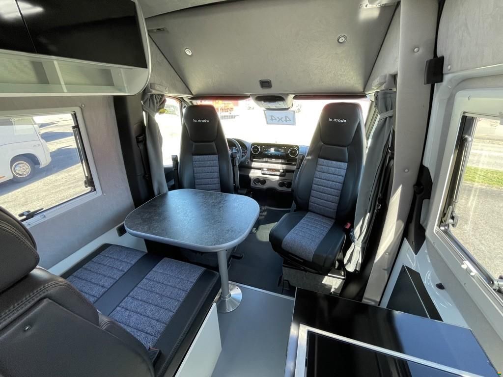 La Strada Regent S S - 319 CDI