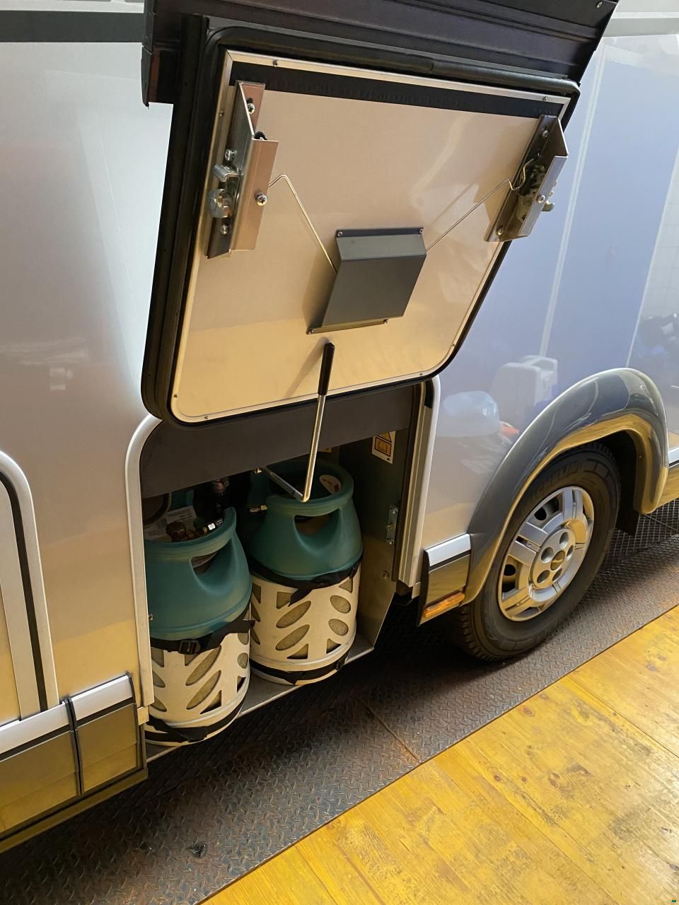 Carthago chic e-line I47 yachting