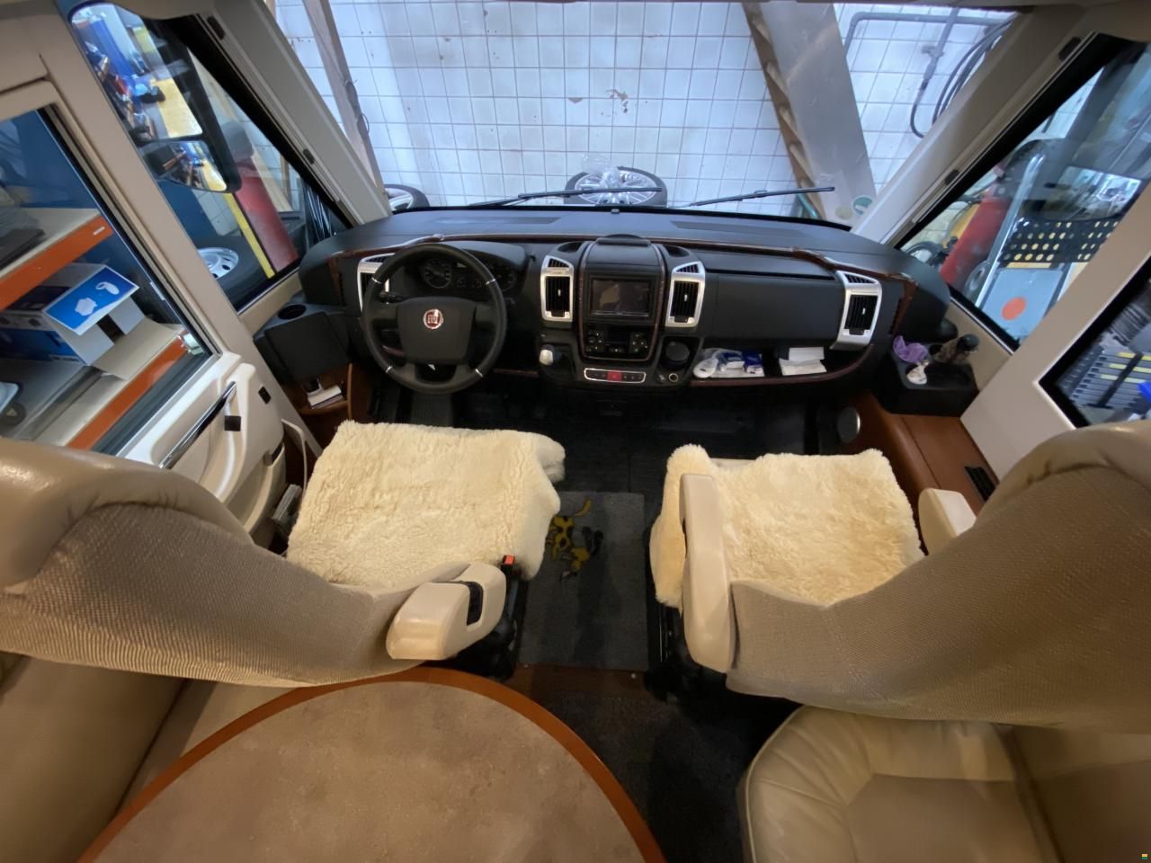 Carthago chic e-line I47 yachting