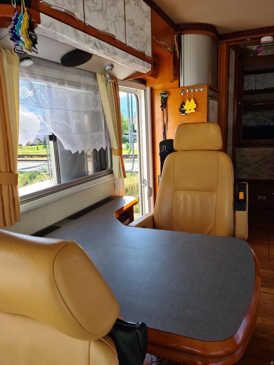 Niesmann-Bischoff Flair 7100i