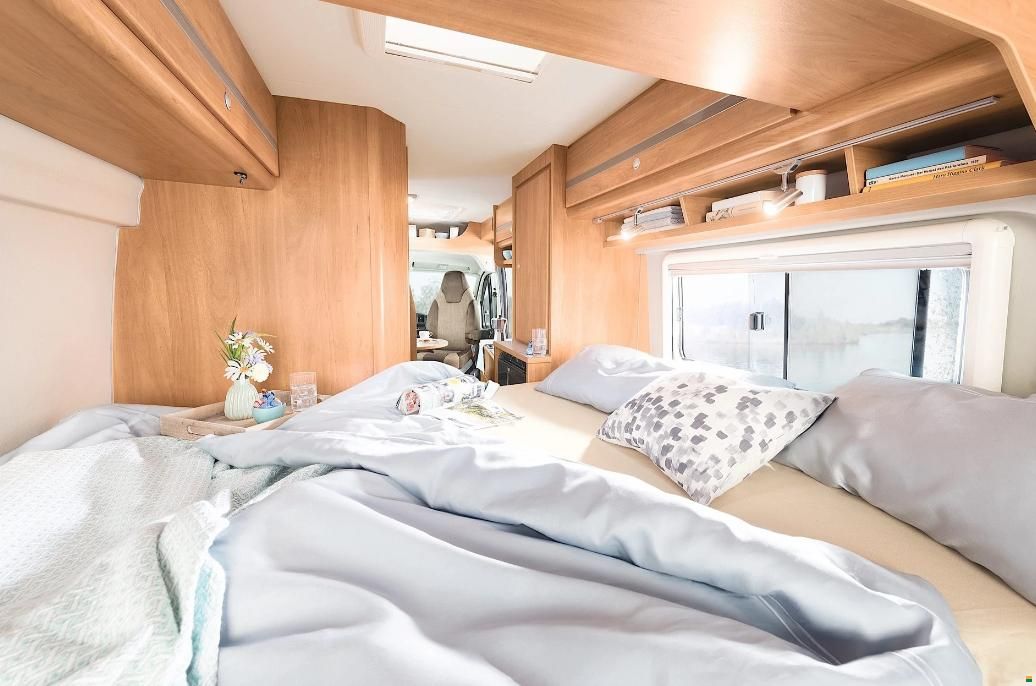 Pössl 2 WIN S PLUS mit Aufstelldach