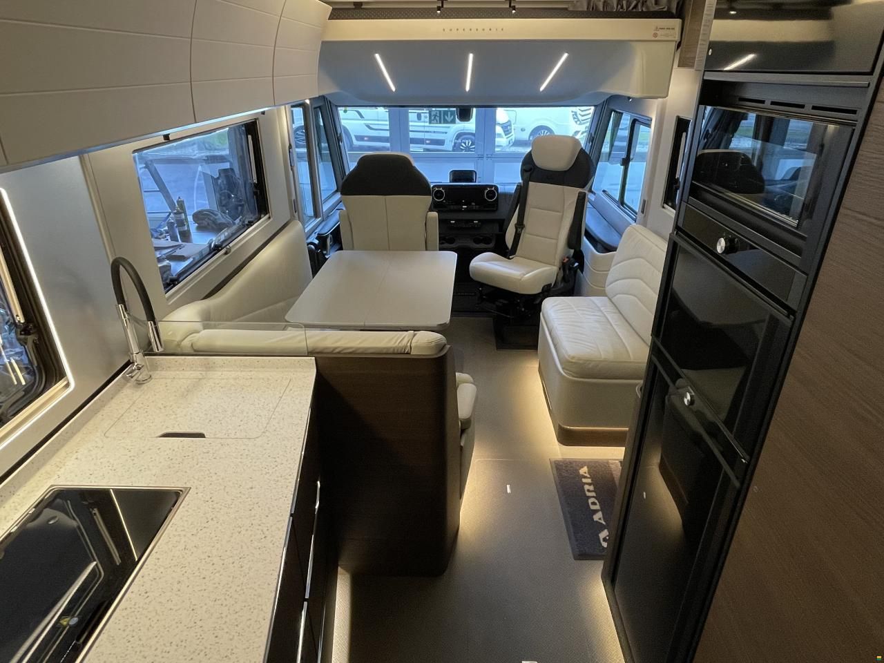 Adria Supersonic 890 LL