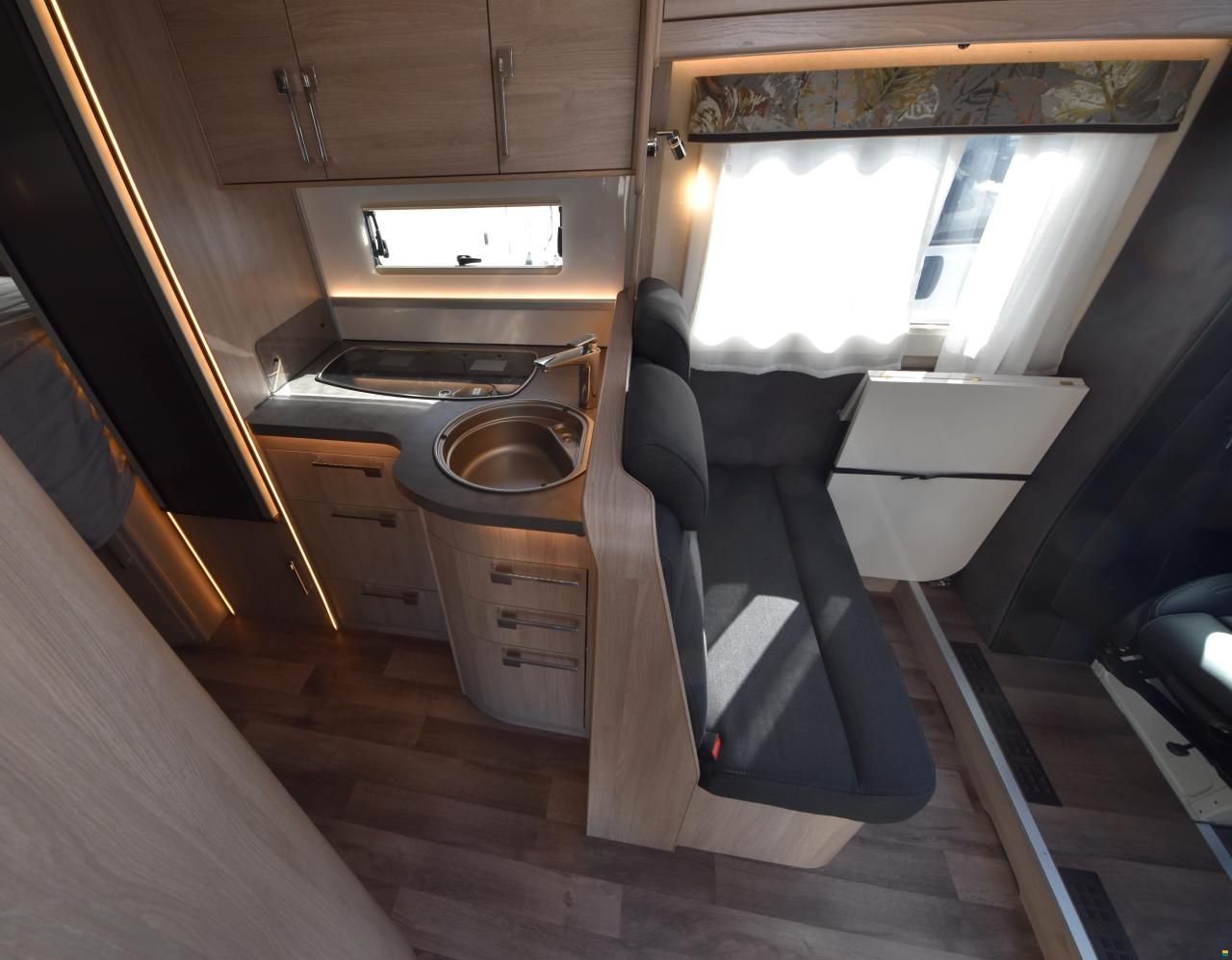 Kabe Novum 750 LGB Light