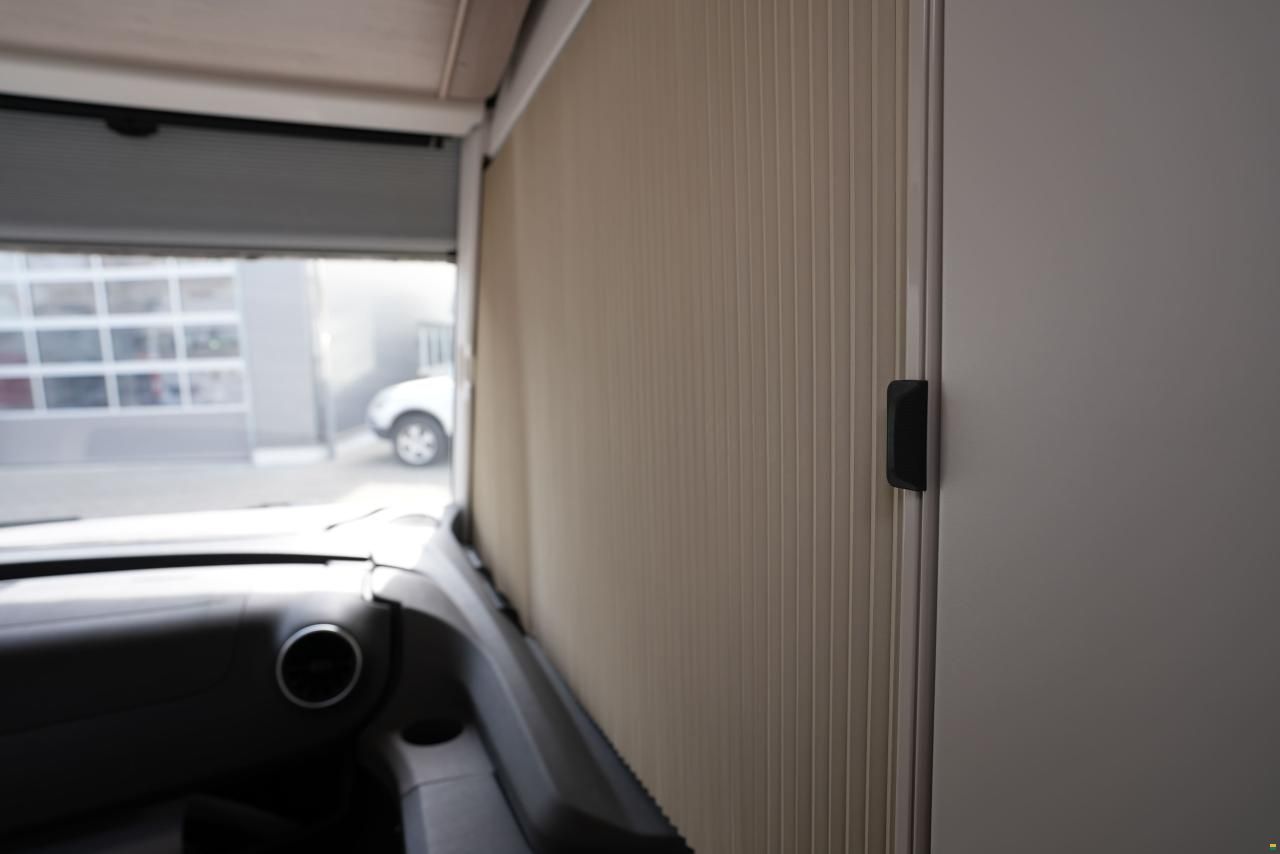 Kabe Crown i760 LGB