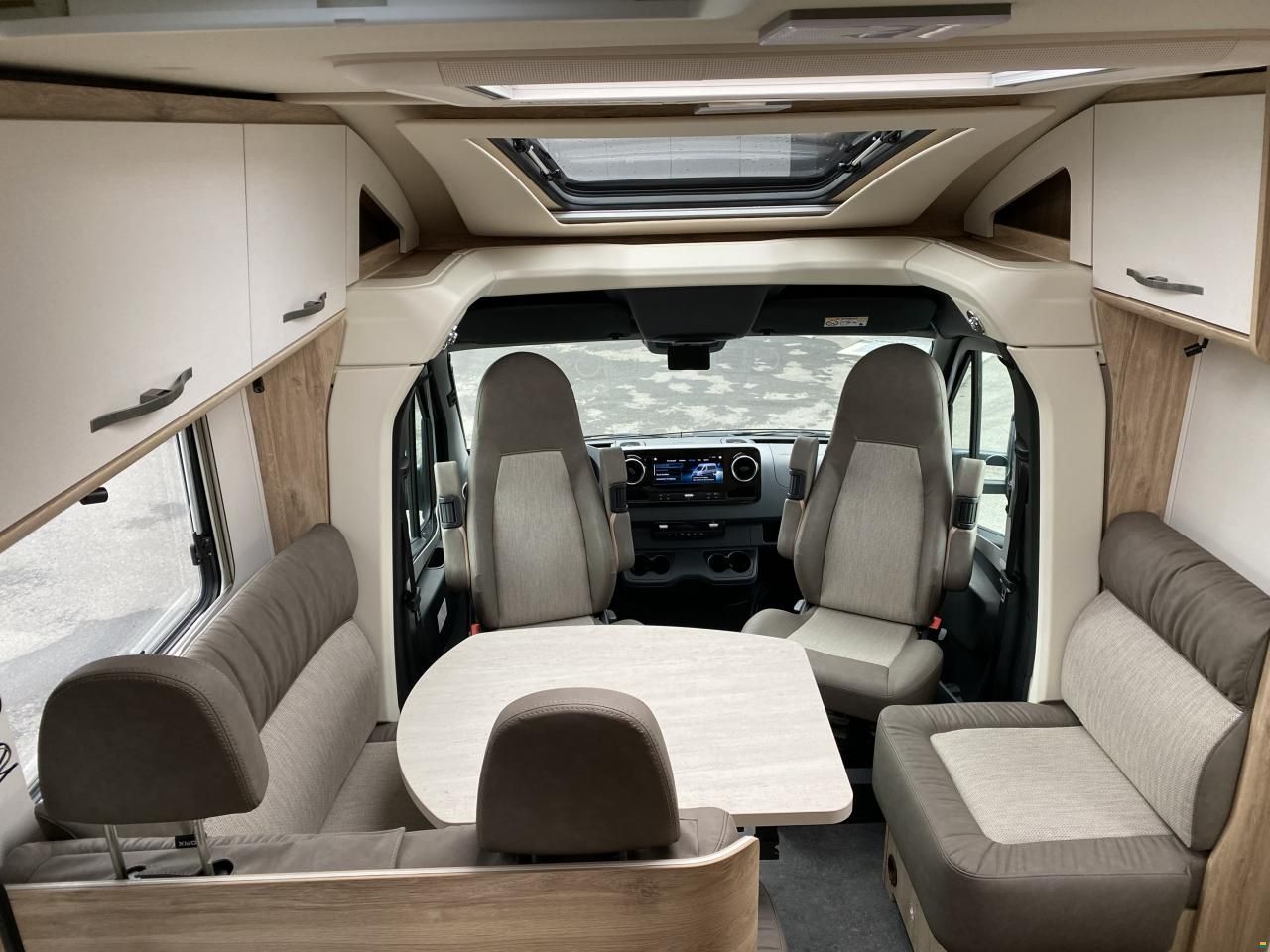 Eura Mobil Profila T 696 EB