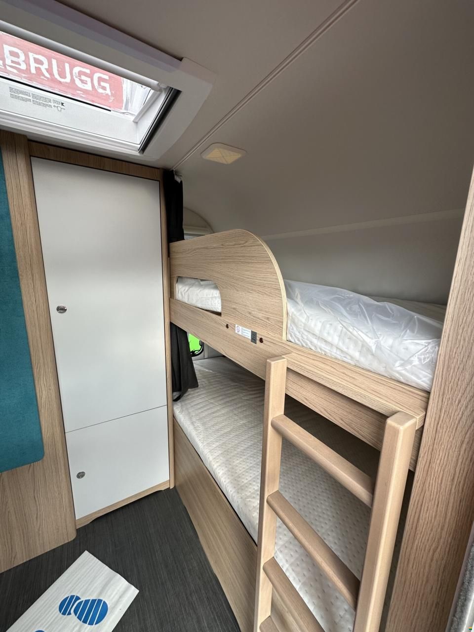 Dethleffs Aero 460 KR up