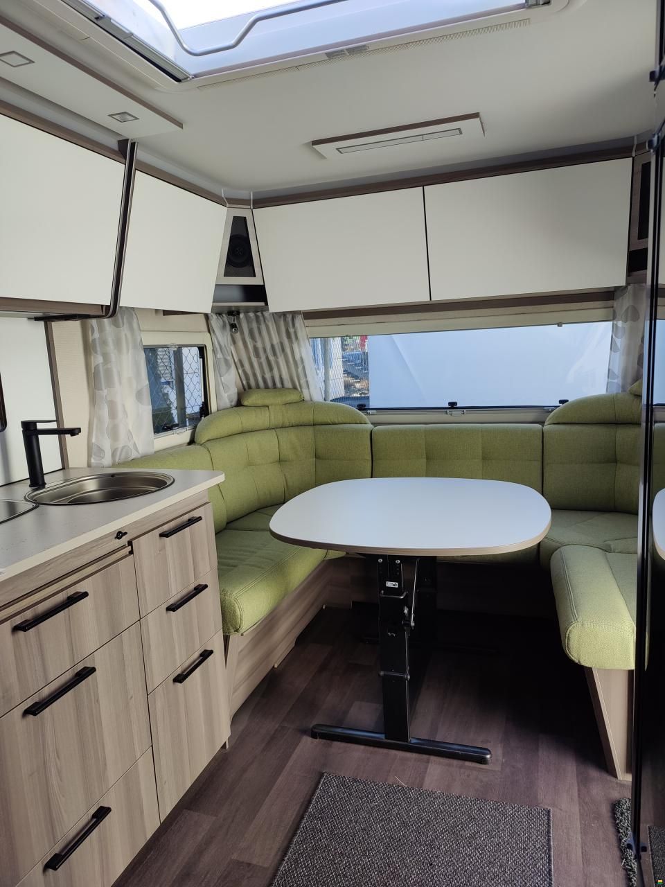 Kabe Estate 560 GLE KS