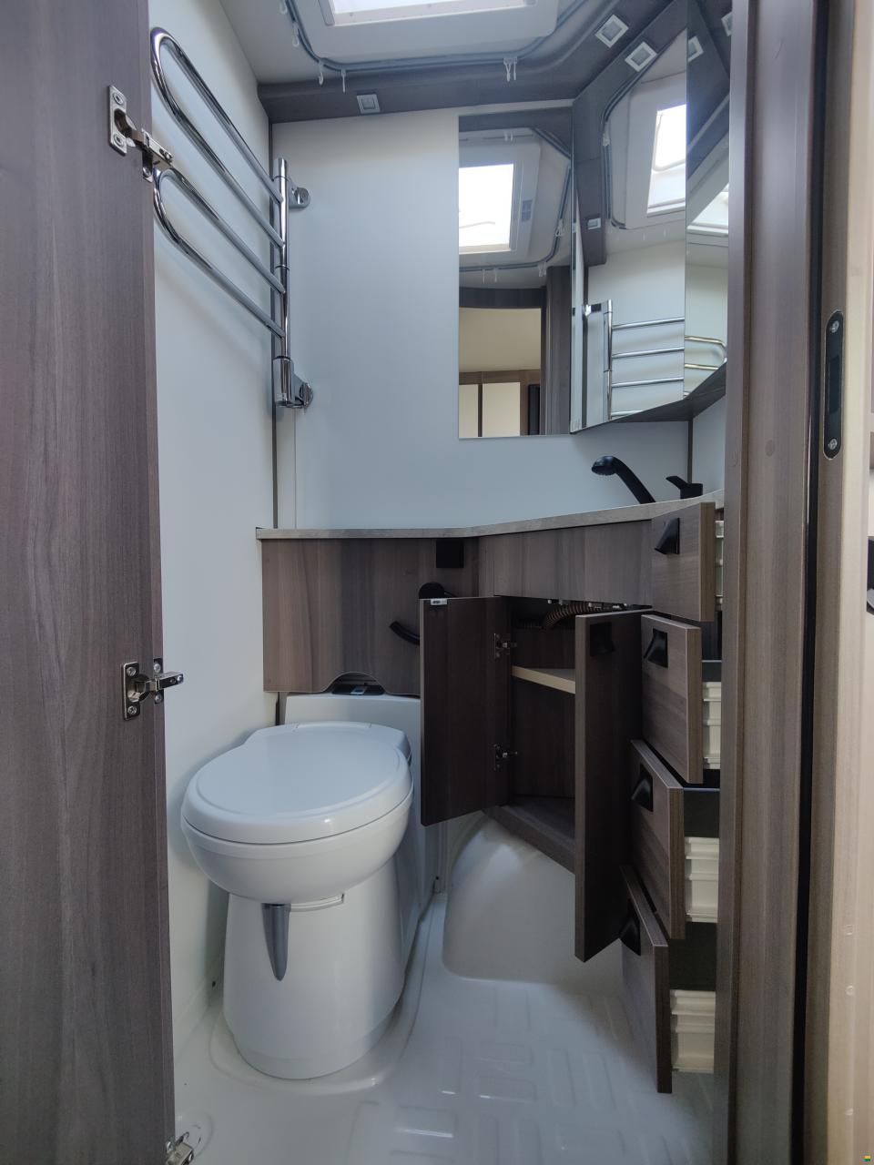 Kabe Estate 560 GLE KS