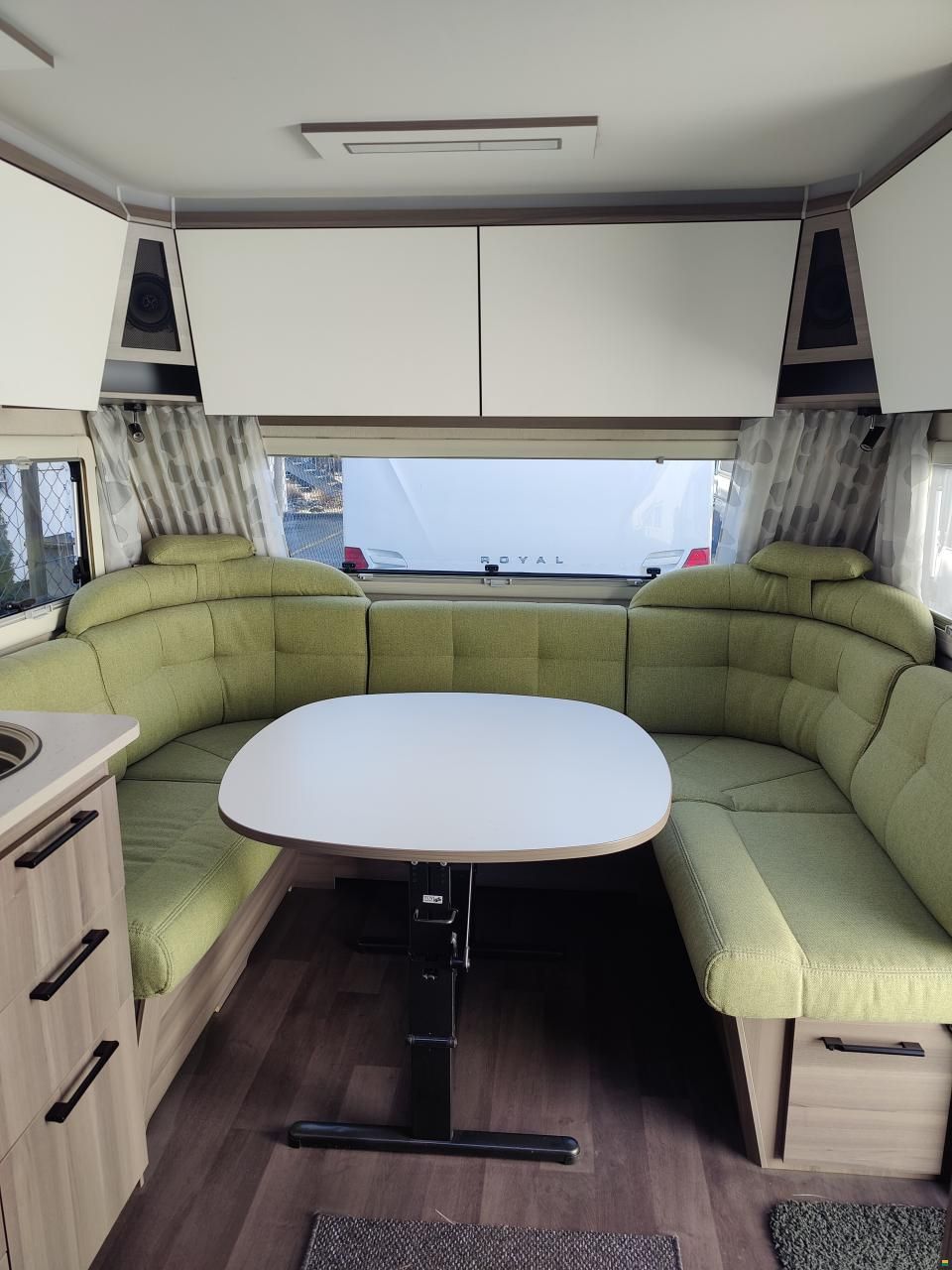 Kabe Estate 560 GLE KS