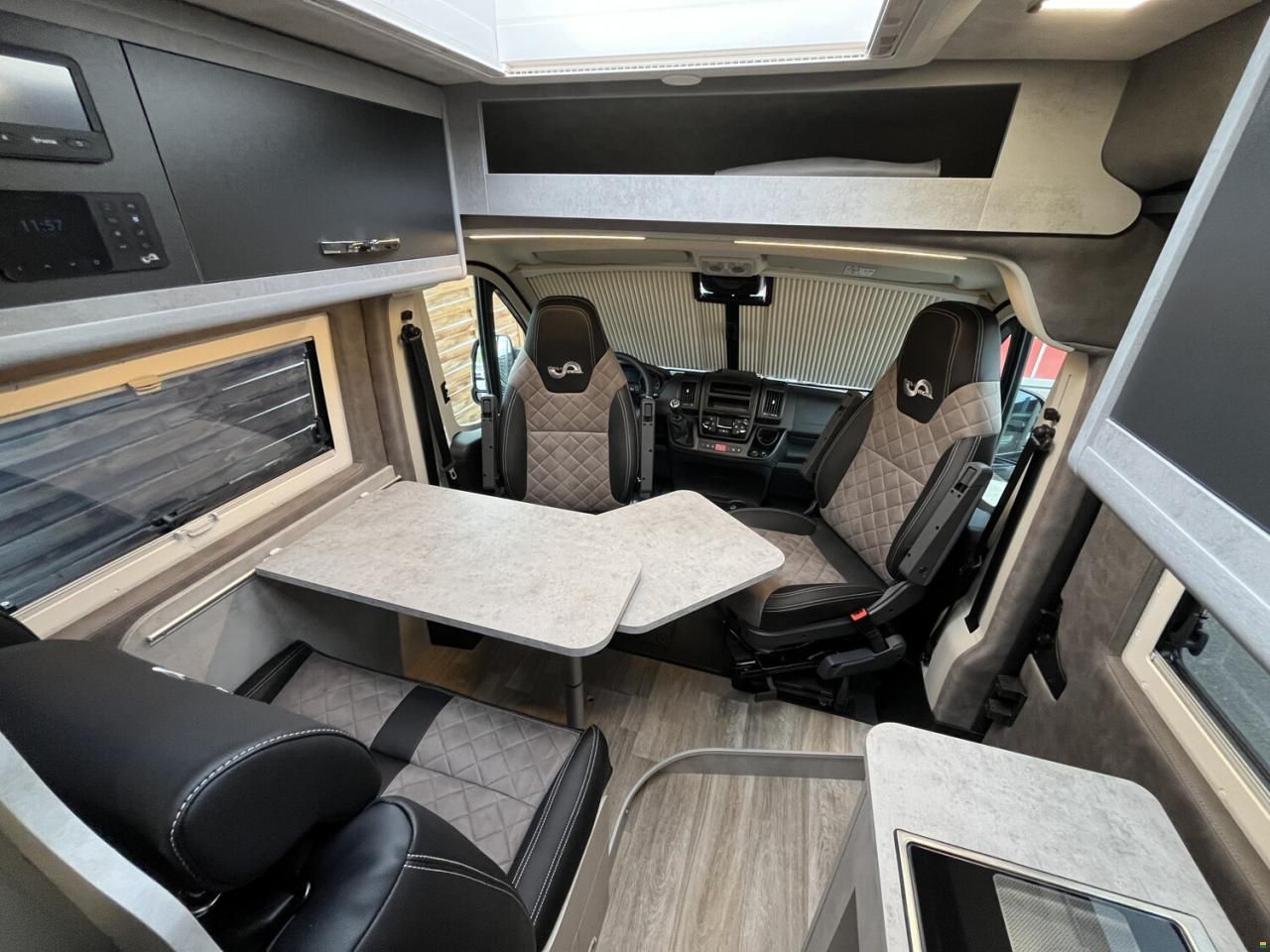 Megamobil Mega Sport 640 Opel 165 PS