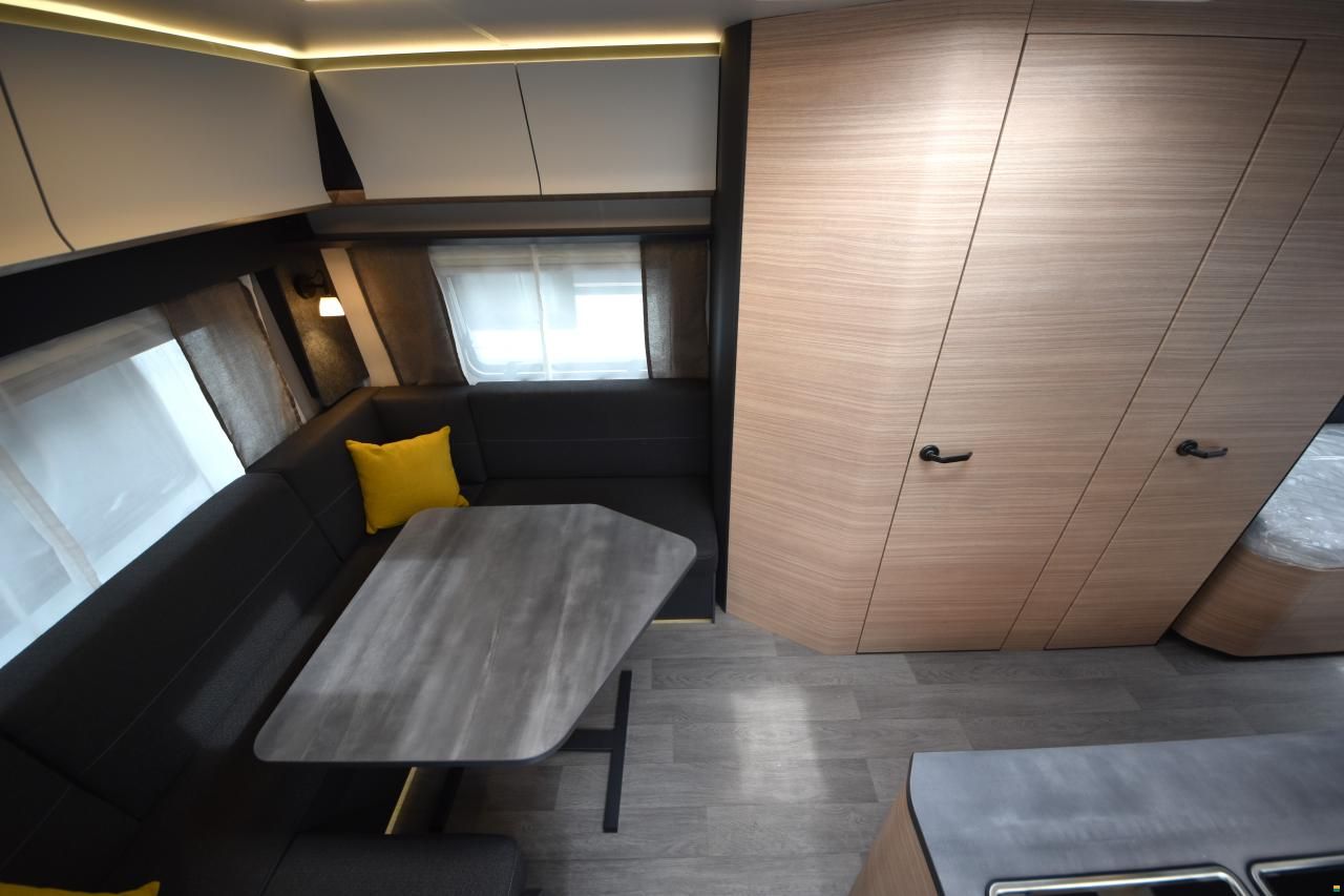 Hobby 495 UL MAXIA (G17)