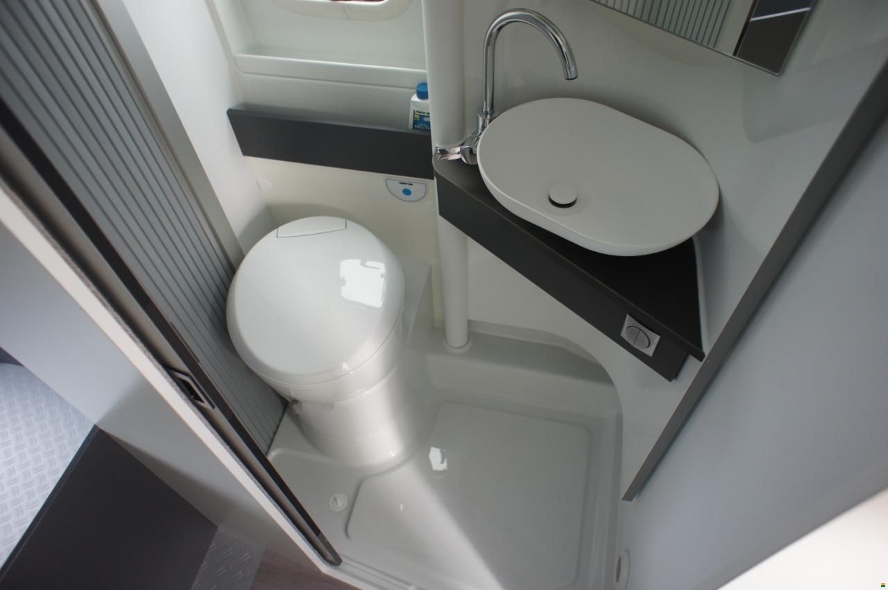 Adria Twin Supreme 640 SGX