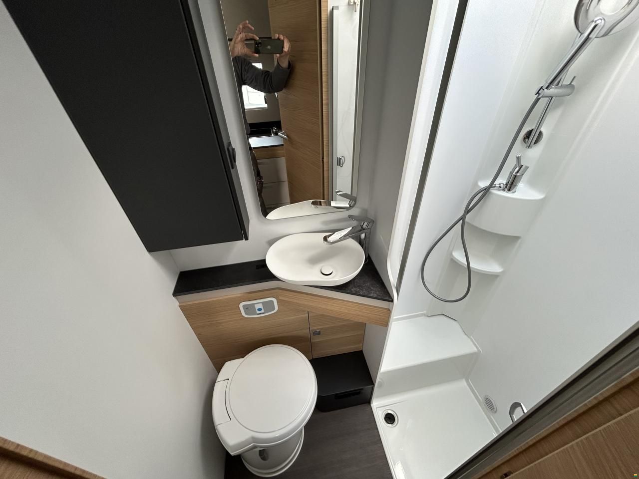 Adria Coral Plus XL 660 SL