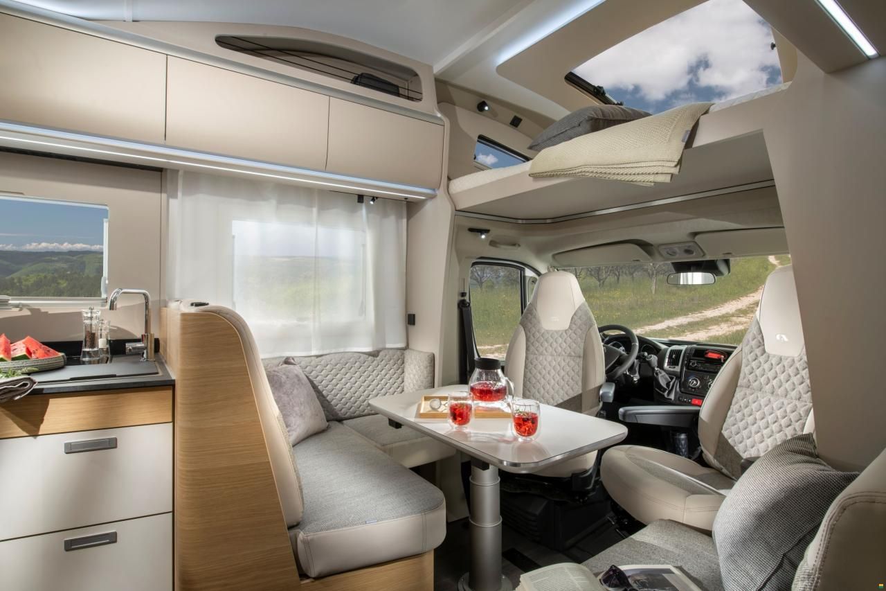 Adria Coral Plus XL 660 SL