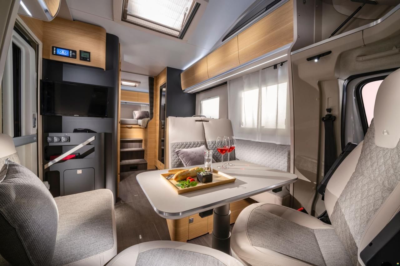 Adria Coral Plus XL 660 SL