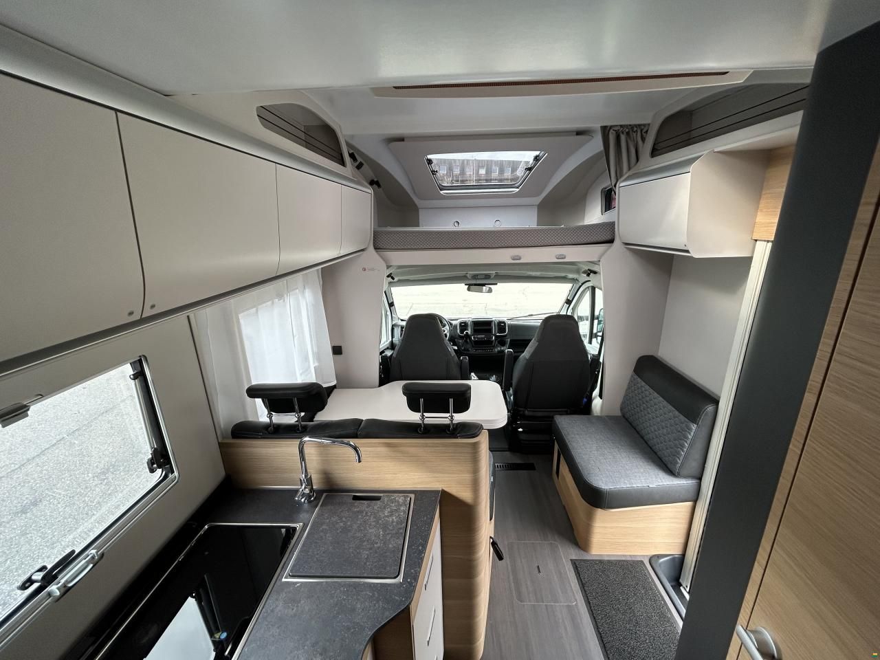 Adria Coral Plus XL 660 SL