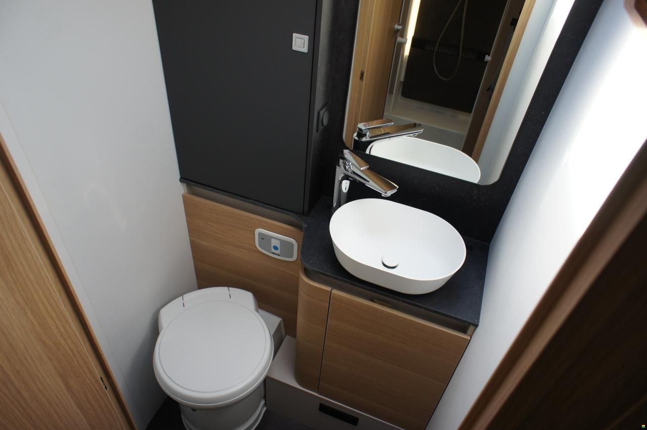 Adria Matrix Plus M 670 SL