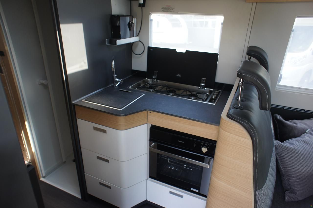 Adria Matrix Plus M 670 SL