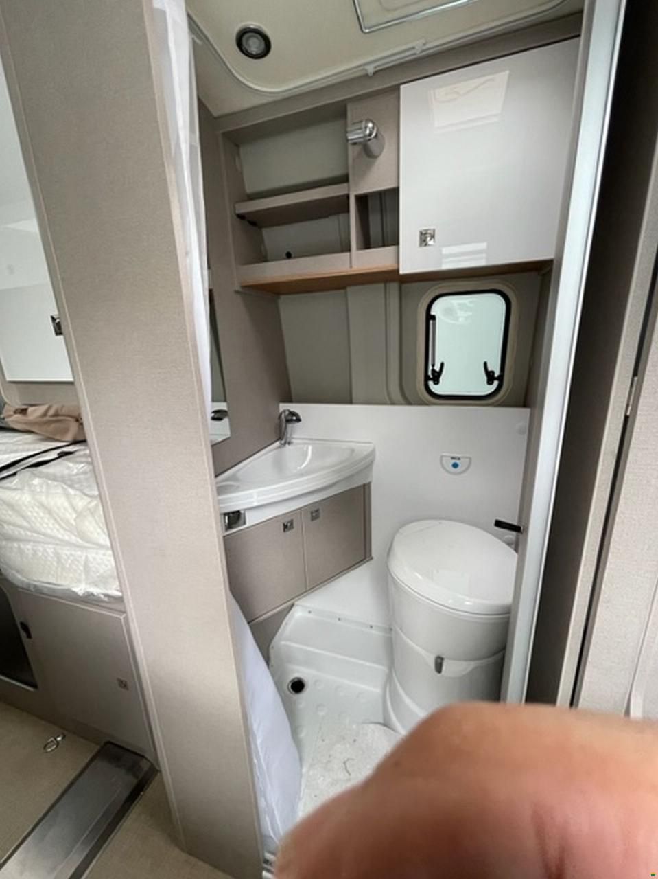 Bürstner Delfin C 621