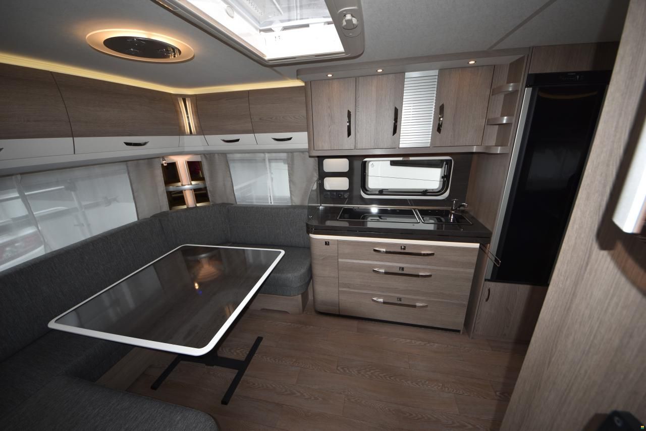 Hobby 720 UKFe Prestige