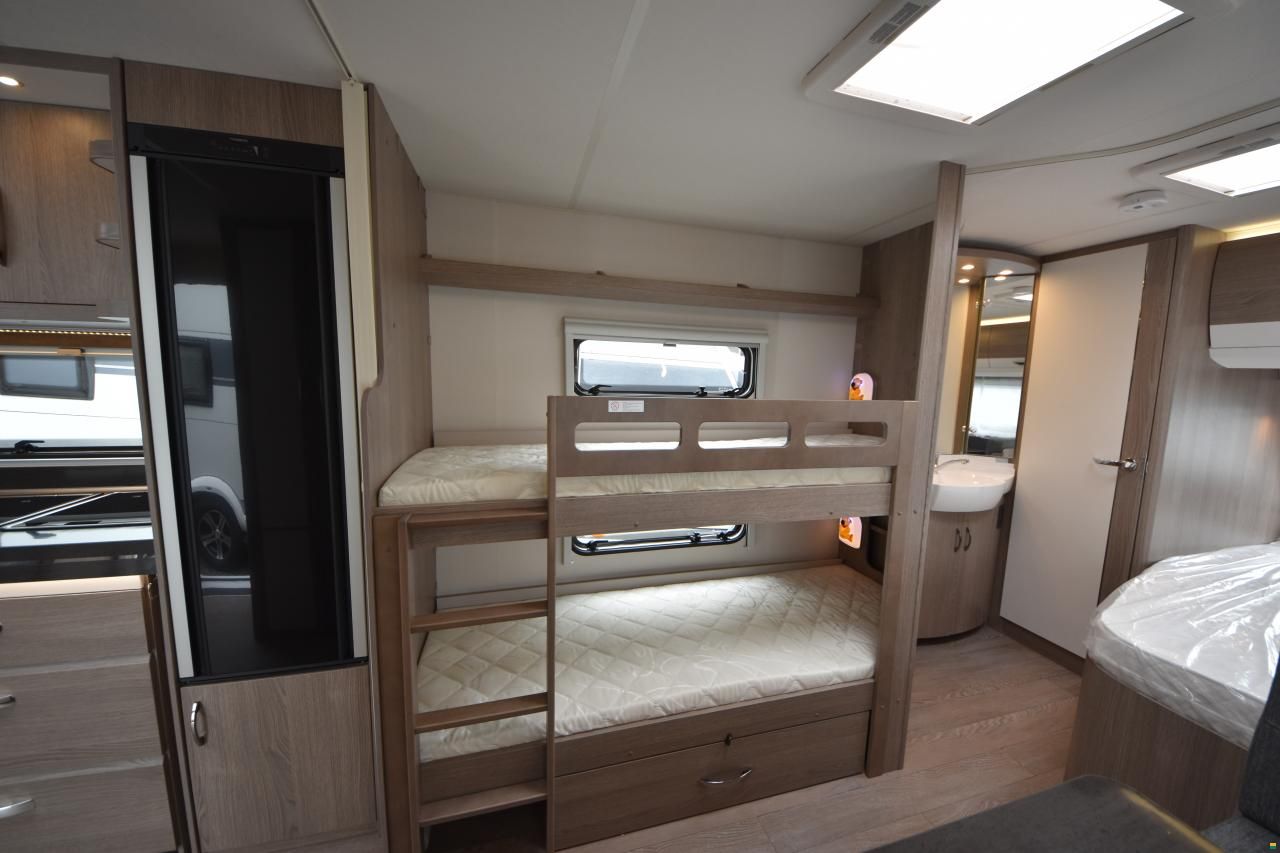 Hobby 720 UKFe Prestige