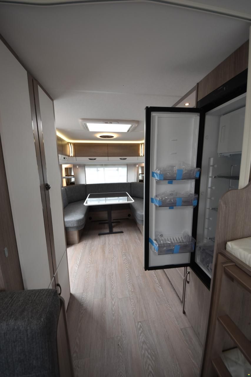 Hobby 720 UKFe Prestige