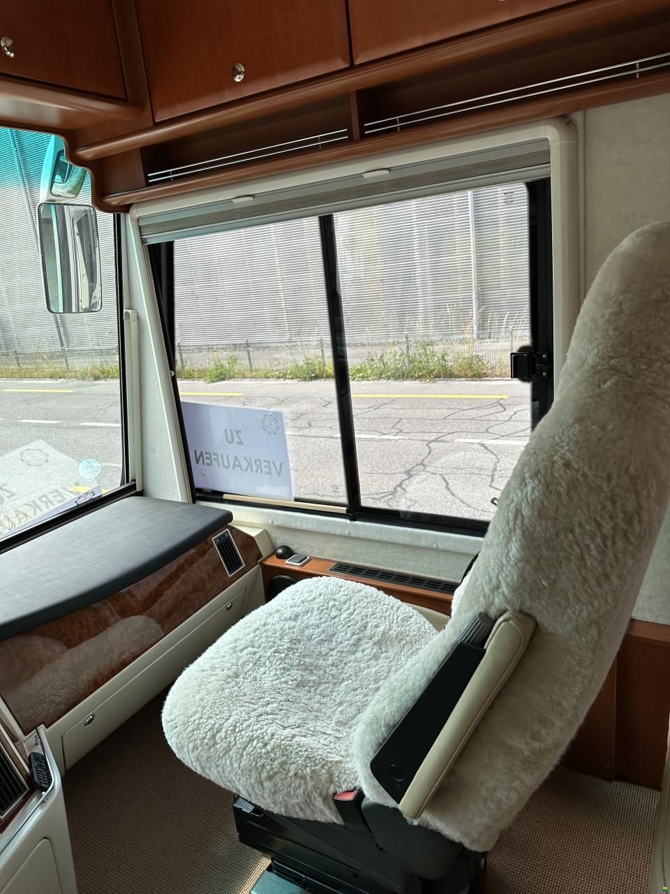 Concorde Charisma 890M