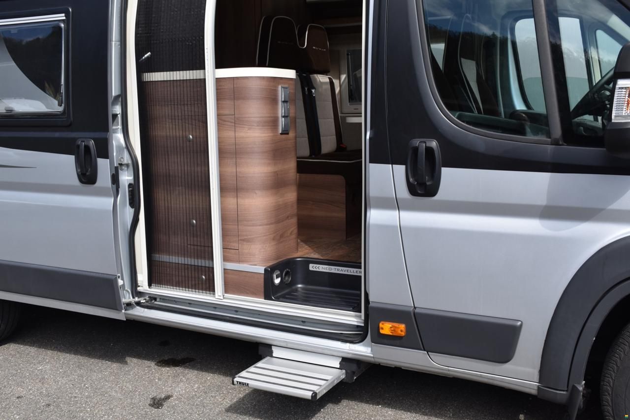 Globecar EXPLORER Z NEO TRAVELLER 3,0 D HOCHDACH