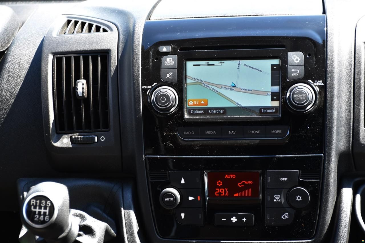 Globecar EXPLORER Z NEO TRAVELLER 3,0 D HOCHDACH