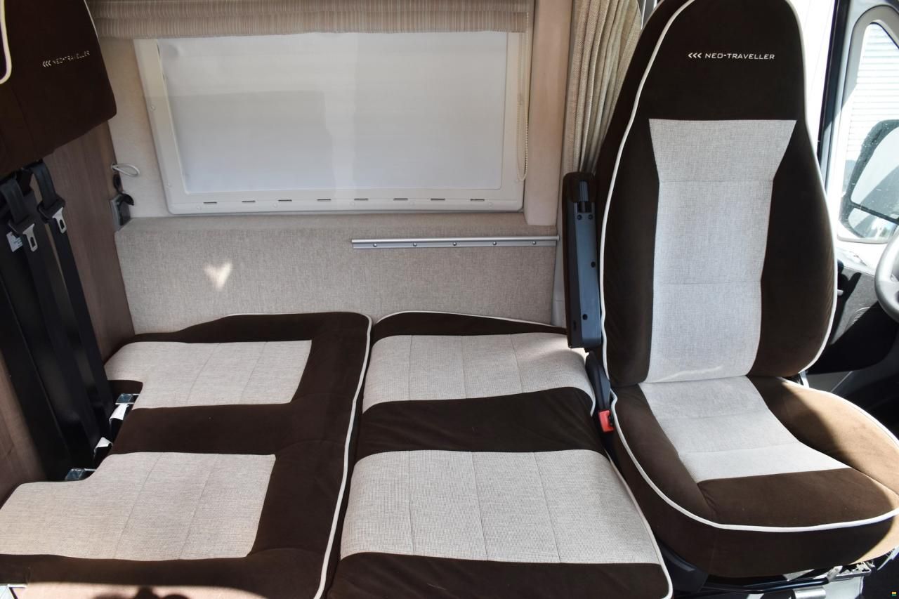 Globecar EXPLORER Z NEO TRAVELLER 3,0 D HOCHDACH