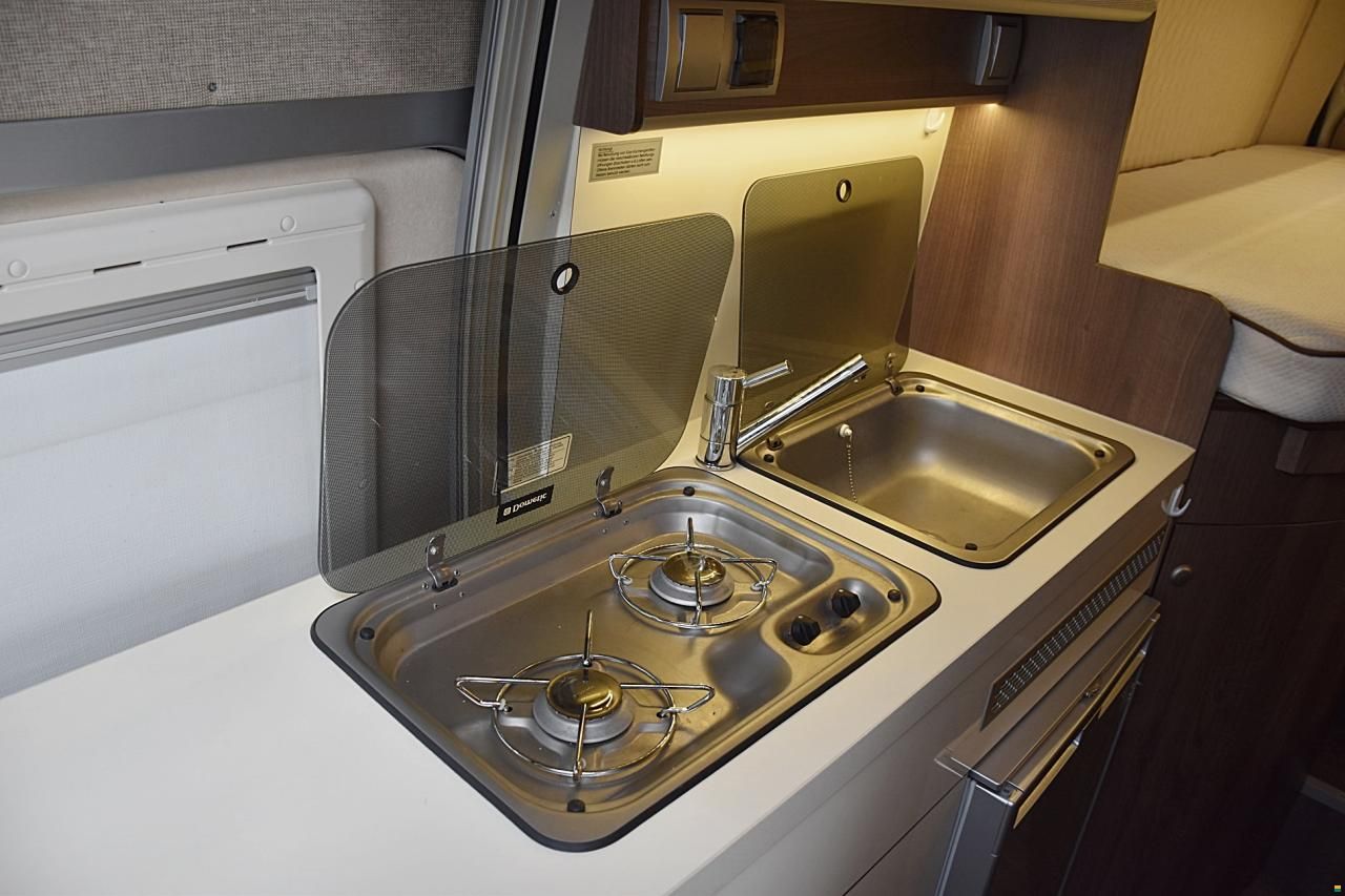 Globecar EXPLORER Z NEO TRAVELLER 3,0 D HOCHDACH