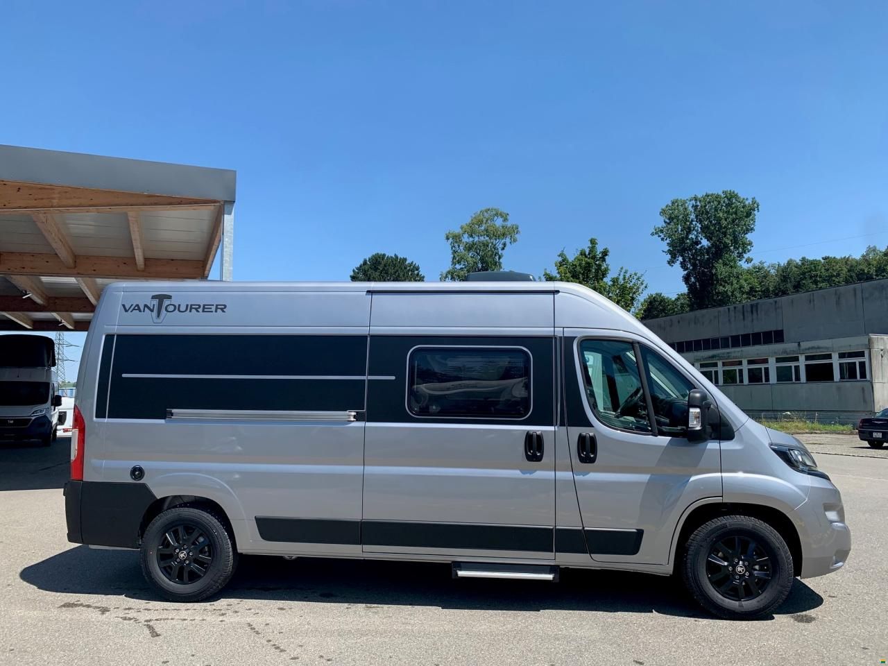 Van Tourer 600D Comfort Peugeot 165PS