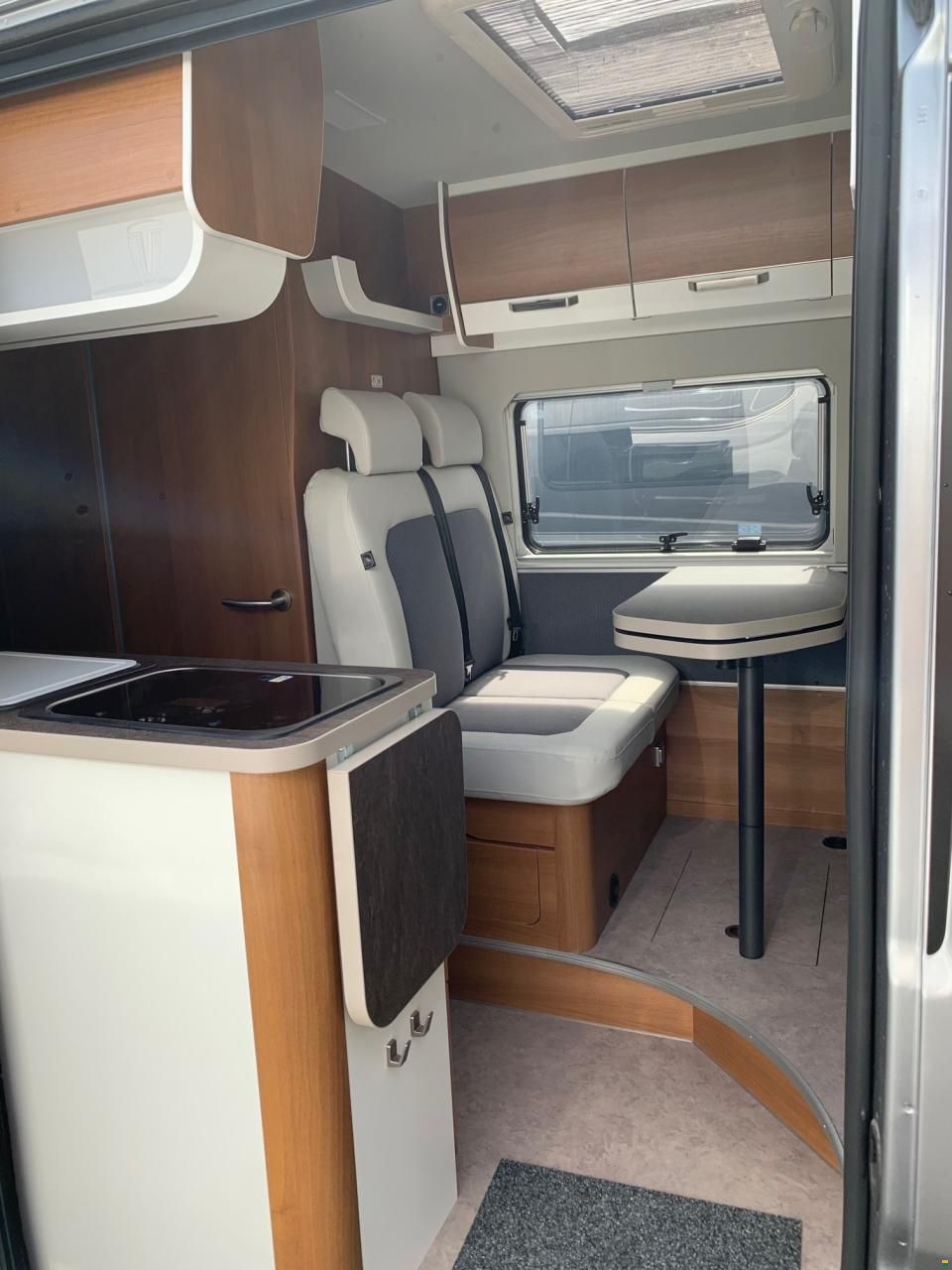 Van Tourer 600D Comfort Peugeot 165PS