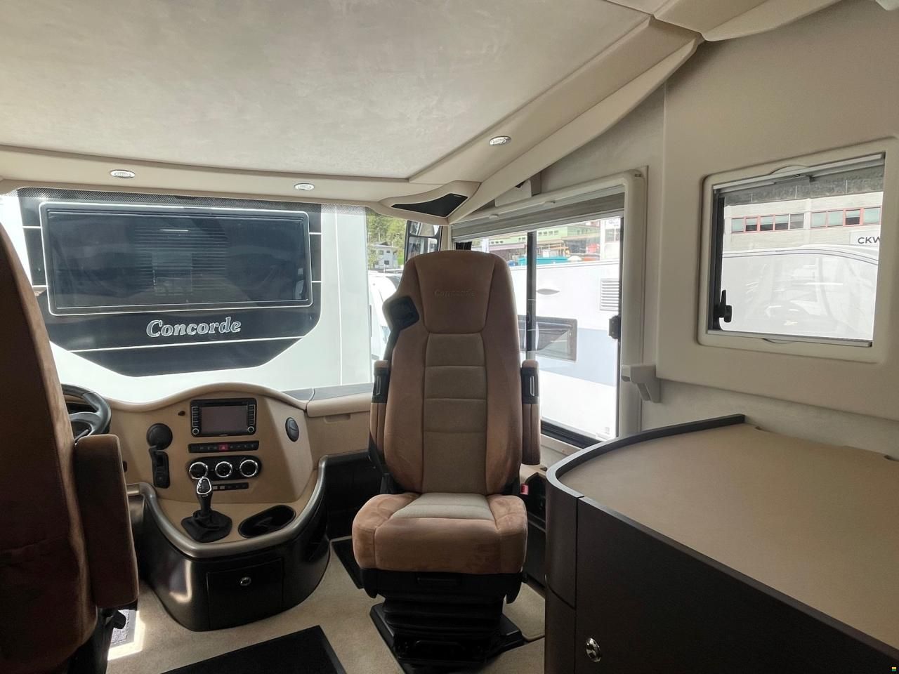 Concorde Carver 890 RRL