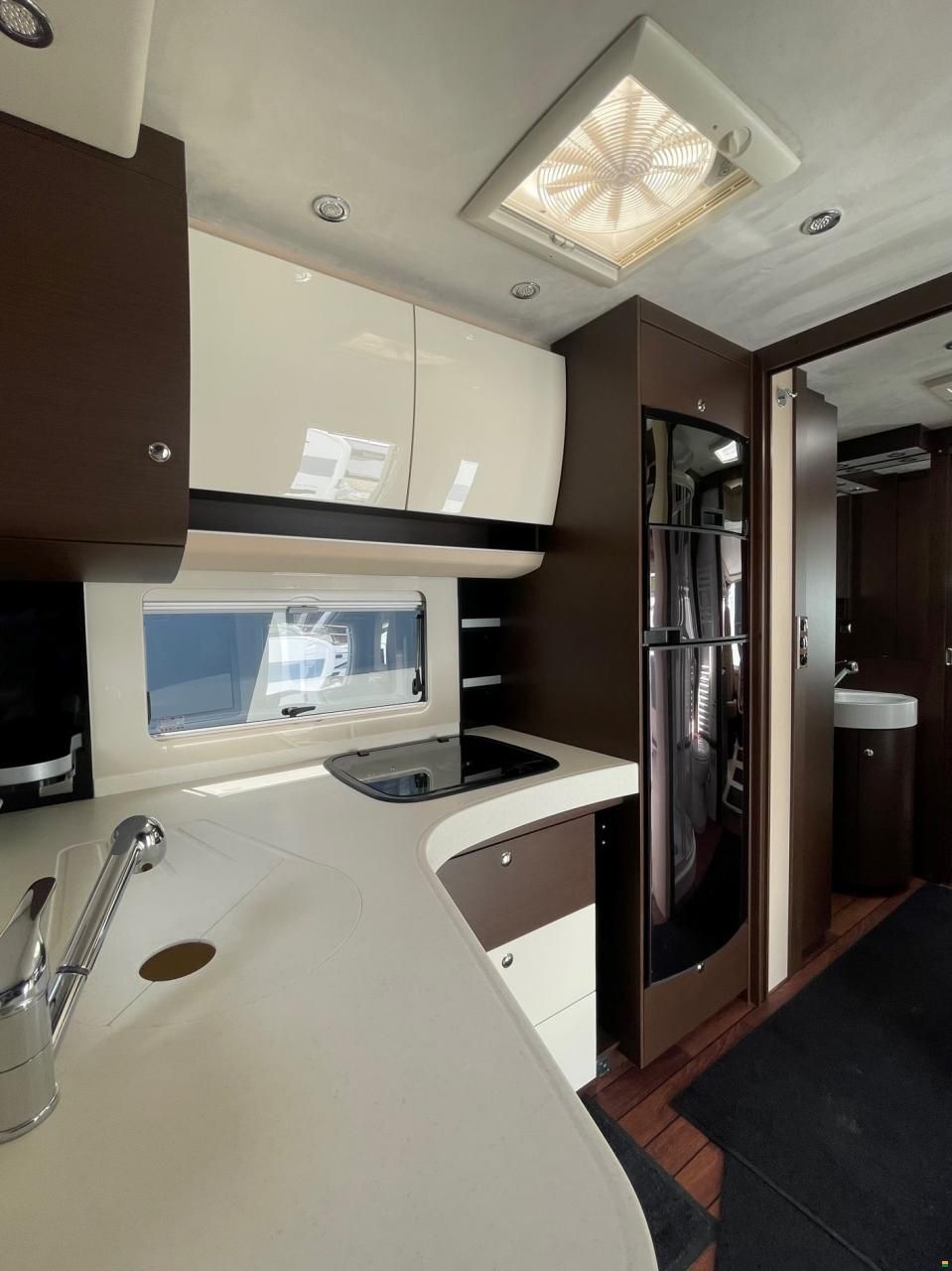 Concorde Carver 890 RRL