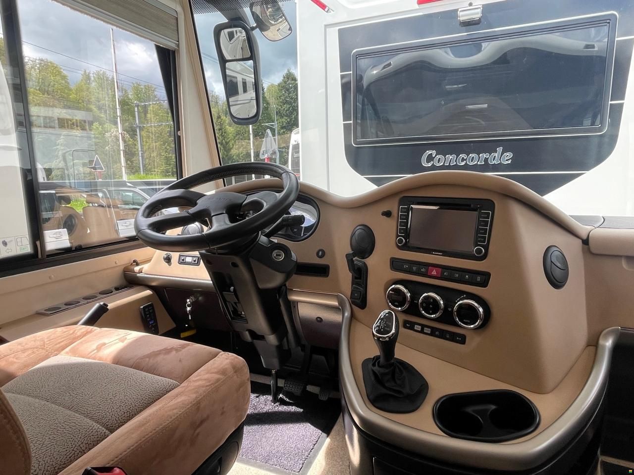 Concorde Carver 890 RRL