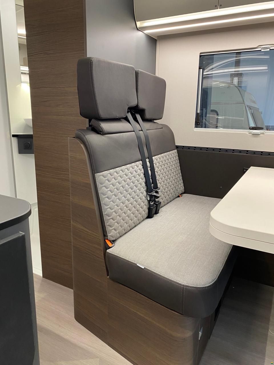 Adria CORAL SUPREME MB 650 SL