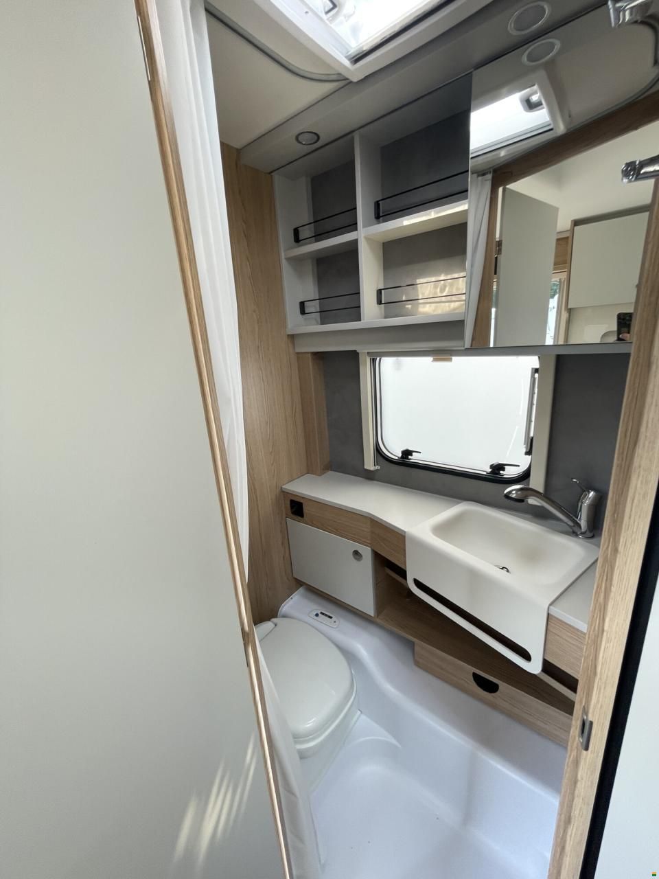 Dethleffs Aero 530 ER up