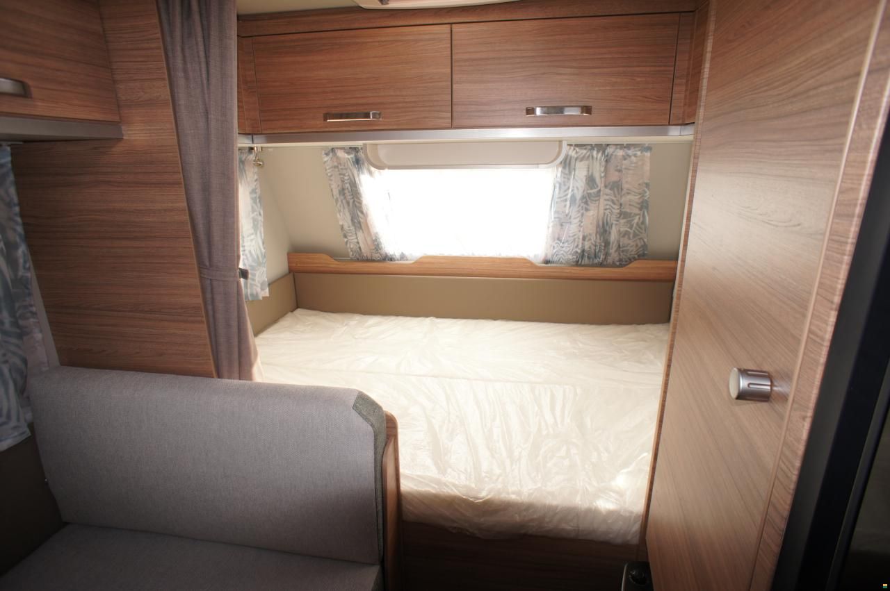 Weinsberg 480 QDK CaraOne