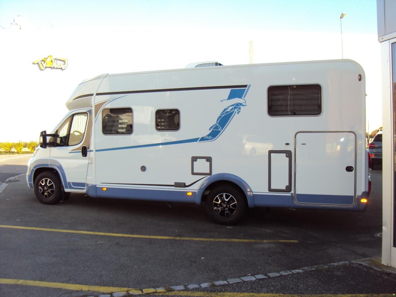 Bürstner Delfin T 727