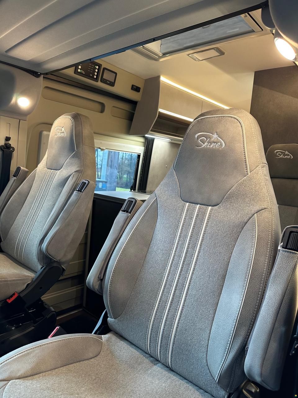 P&ouml;ssl Summit Shine 640