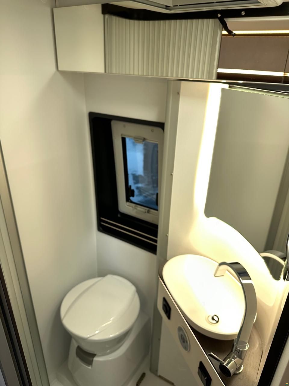 P&ouml;ssl Summit Shine 640