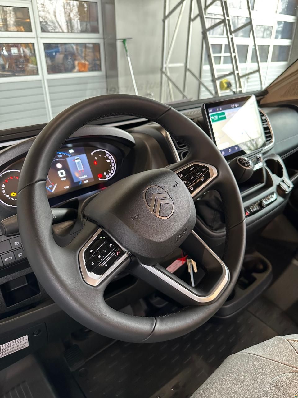 P&ouml;ssl Summit Shine 640