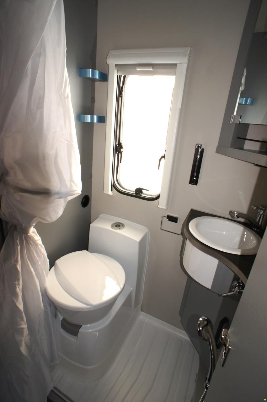 Knaus 480 QL Sport+Fun Black Selection,