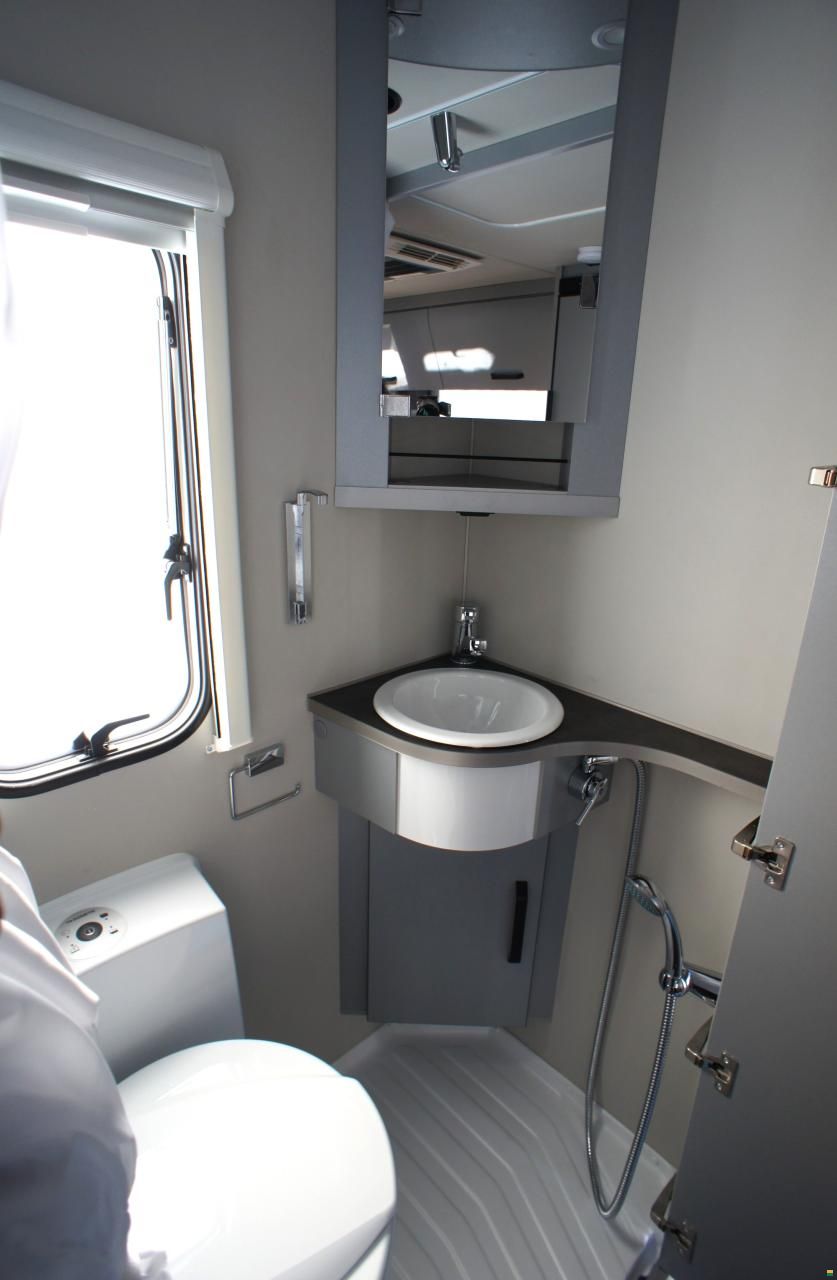 Knaus 480 QL Sport+Fun Black Selection,