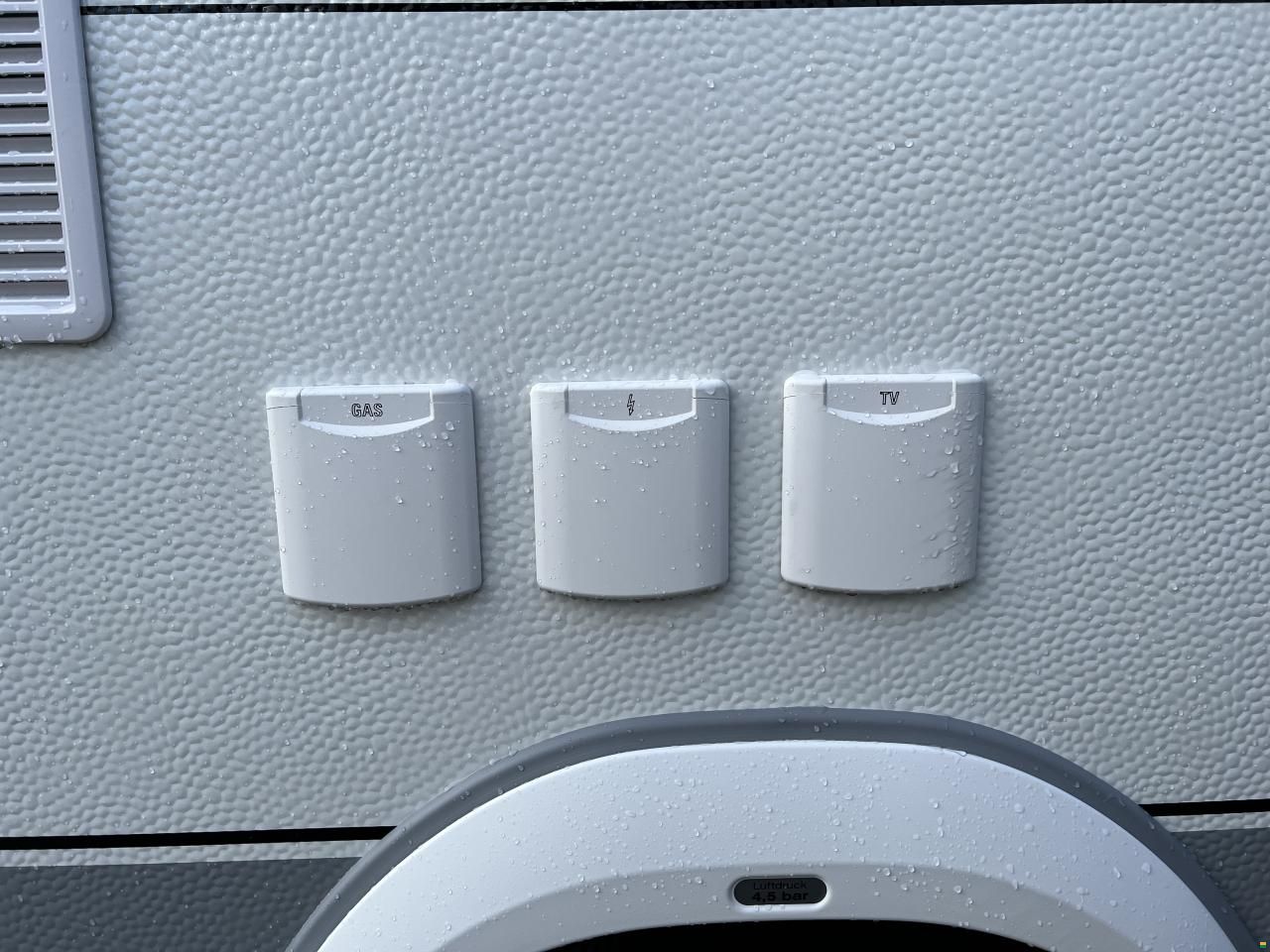 Hobby 400 SFe De Luxe (O02)