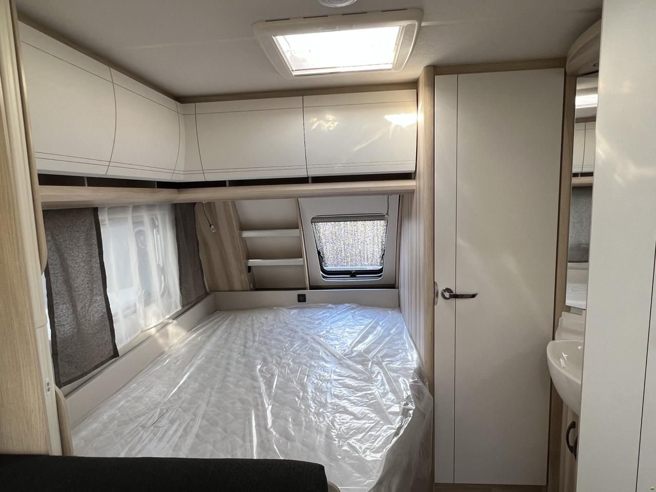 Hobby 400 SFe De Luxe (O02)