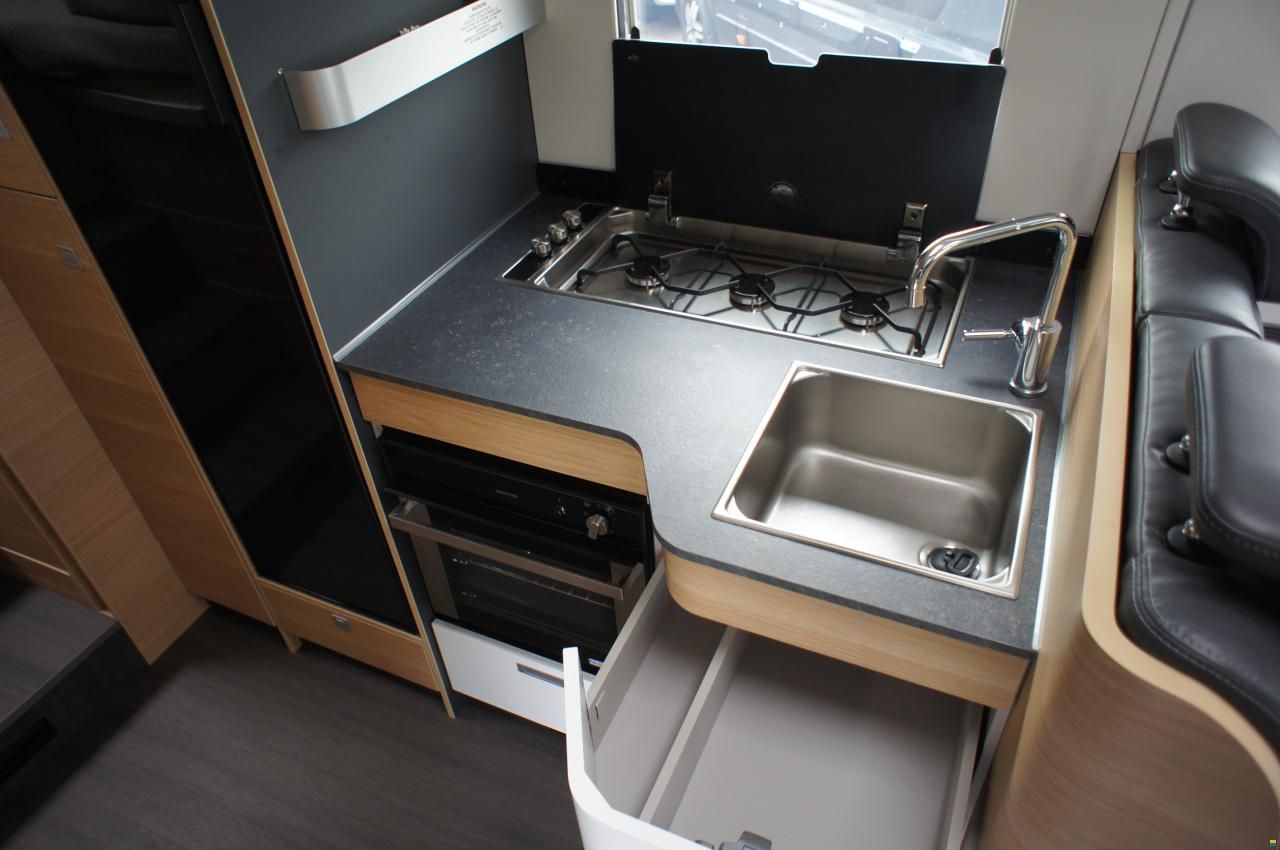 Adria Coral XL 660 SL